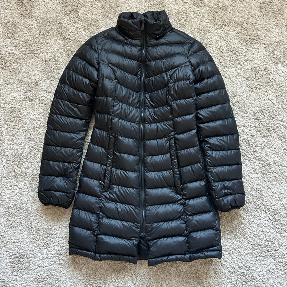 The North Face Women's Black Puffer Coat